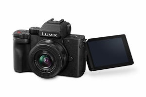 パナソニック、Vlogカメラ「LUMIX G100」海外発表 - 空間オーディオ録音に対応