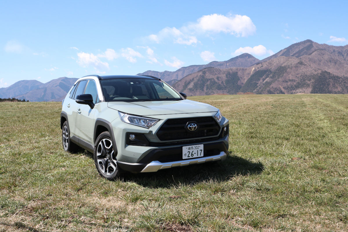 トヨタ「RAV4」