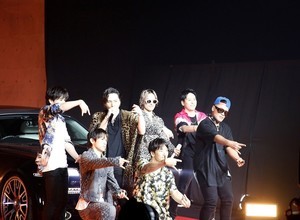 三代目JSB、七夕の夜にライブ「最高の思い出に」 浴衣姿も披露