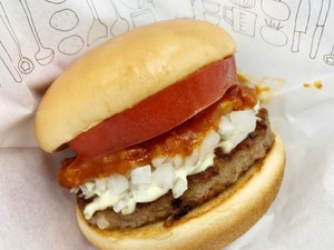 原点回帰「モスバーガー」のリニューアルしたミートソースはコク深さがピカイチ