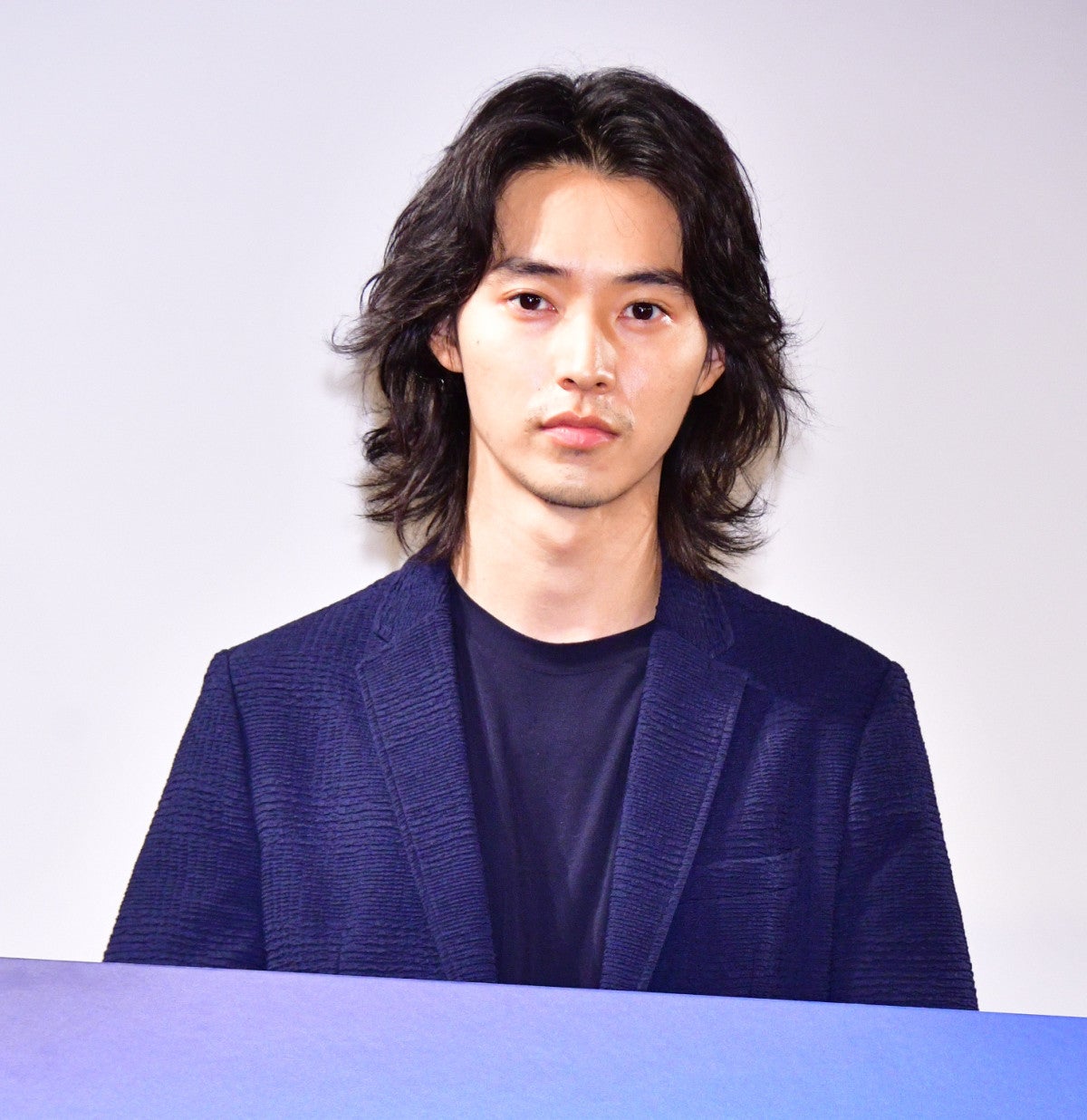 山崎賢人 相手役の松岡茉優を 本当に頼もしい同世代の女優さん と絶賛 マイナビニュース