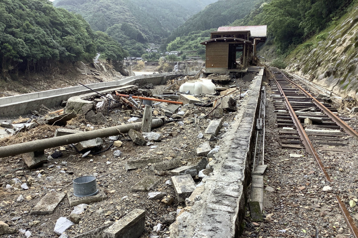 JR九州、豪雨の被災箇所は合計730件 - 肥薩線の駅で乗降場流出も