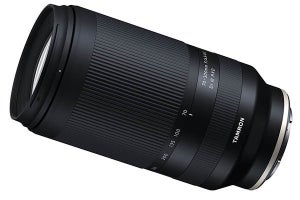 タムロン、α用の望遠ズーム「70-300mm」開発発表　小型軽量設計