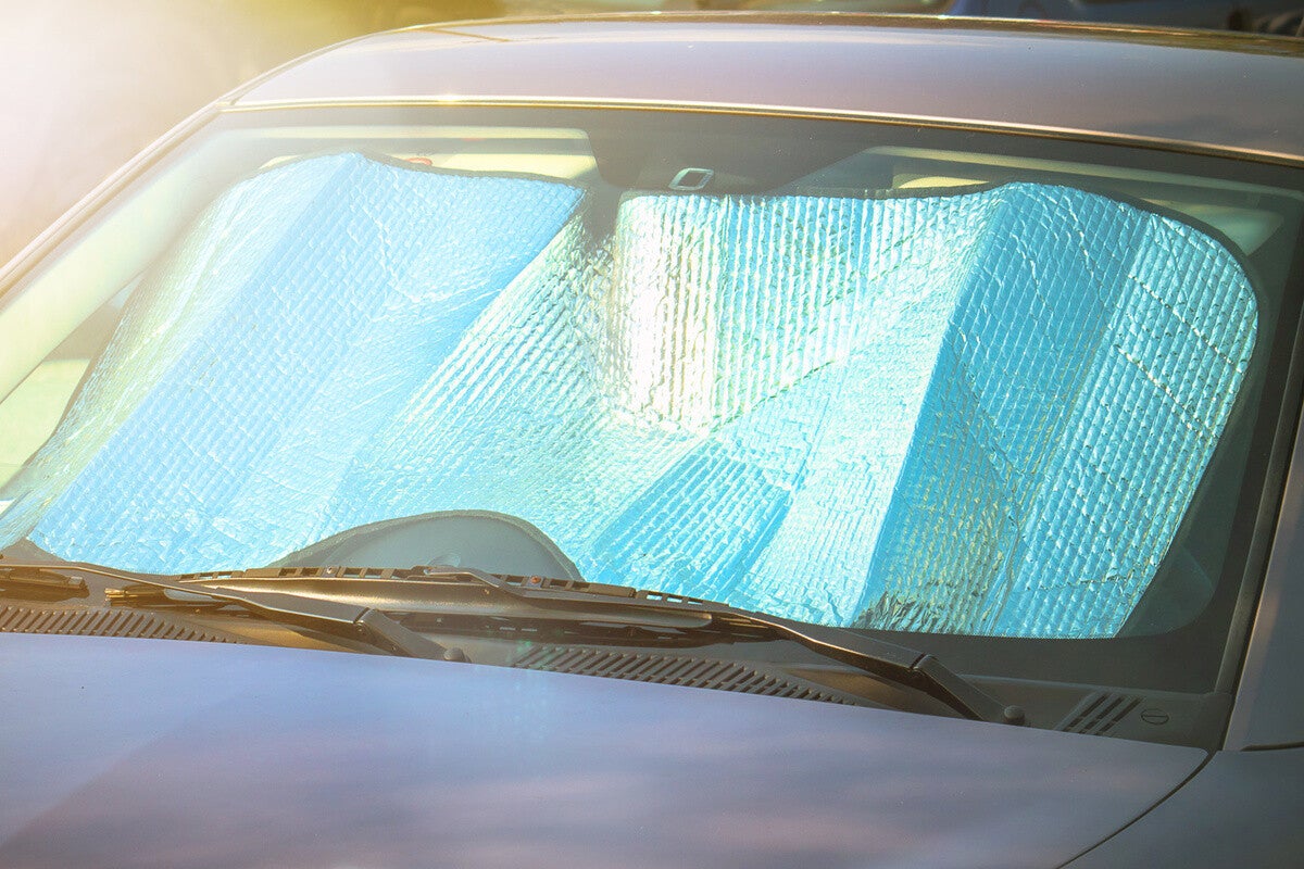 車用サンシェードおすすめ11選 社内の温度上昇を防ぐ 日焼けや紫外線対策にも マイナビニュース