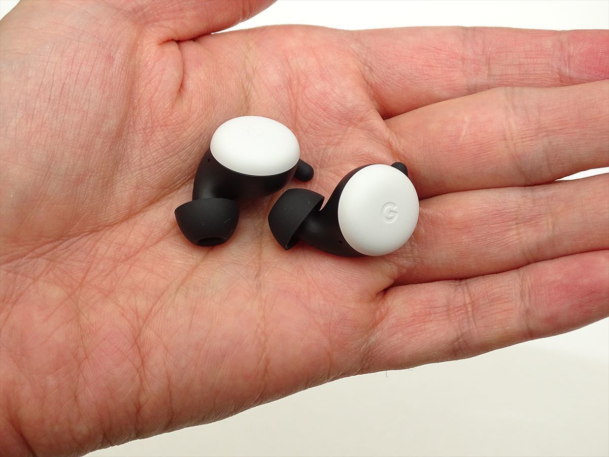 Google初の完全ワイヤレスイヤホン「Pixel Buds」が日本に上陸。実力をレポートします