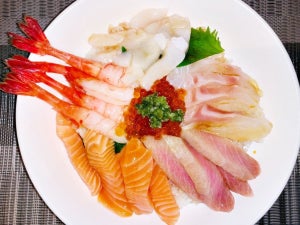 静岡県三島のお取り寄せグルメ「潮山葵」と「海鮮丼のたれ」で居酒屋気分