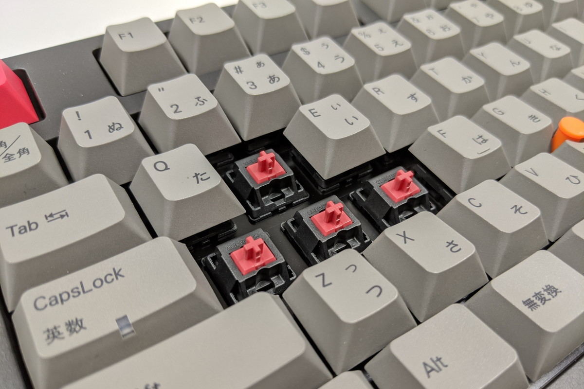ARCHISSのキーボード「Quattro TKL」レビュー！ メカニカルなのに静音、マウスカーソル操作も | マイナビニュース