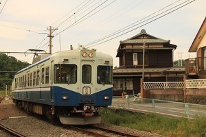 富士急行1000系1202編成の引退に合わせ、記念グッズや限定ツアー