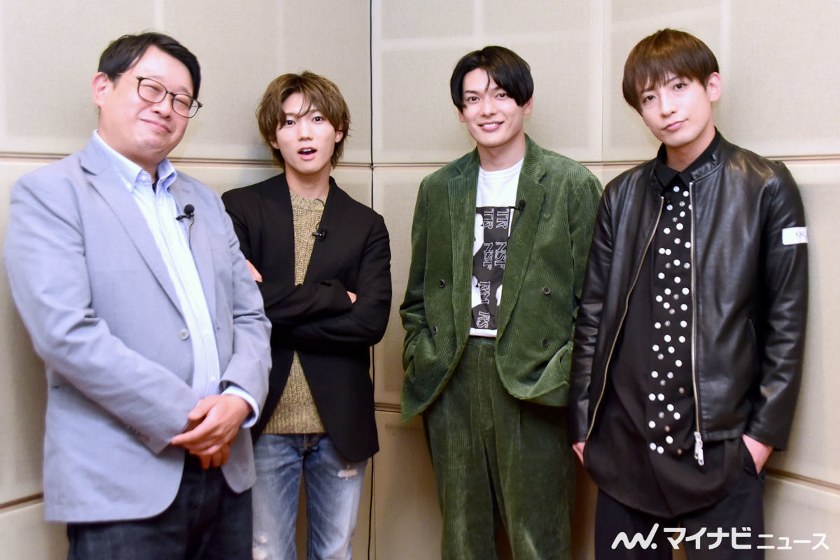 左から毛利亘宏 、安井謙太郎、崎山つばさ、陳内将
