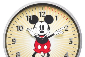 Amazon、Echoシリーズと連携できるミッキーマウスの壁掛け時計