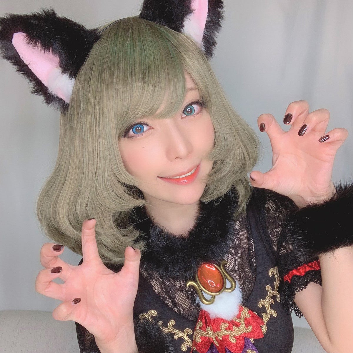 コスプレイヤー宮本彩希が高垣楓コスを披露 プロデューサーもきゃっと驚く 黒猫の楓 にゃ マイナビニュース