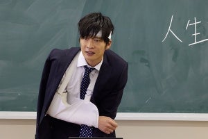 義澤(田中圭)、倒れこんで動けず…『先生を消す方程式。』第2話