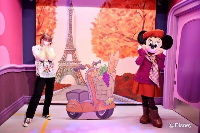 ミニーマウスの秋ファッションが激カワ 東京ディズニーランド の ミニーのスタイルスタジオ をレポート マイナビニュース