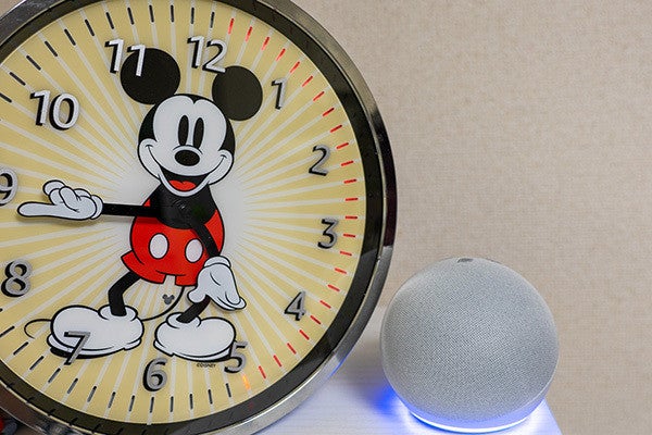 スマート壁掛け時計で集中力! Alexa連携「Echo Wall Clock」でデジタル