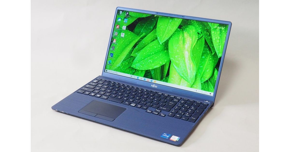 15.6型ノートPC「LIFEBOOK TH」レビュー、専用スタンドで大画面テレビ