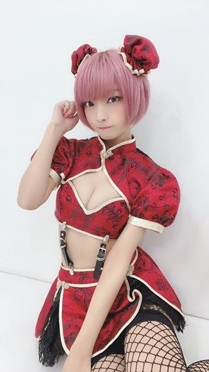 コスプレイヤー火将ロシエルがピンク髪 美バストがセクシーなチャイナ披露 マイナビニュース