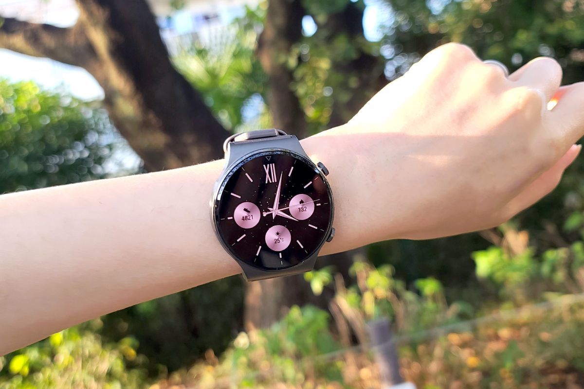 HUAWEI WATCH GT2 PRO スマートウォッチ 高級感 チタン - 腕時計(デジタル) HUAWEI WATCH GT2 PRO スマートウォッチ 高級感 チタン - 腕時計(デジタル)