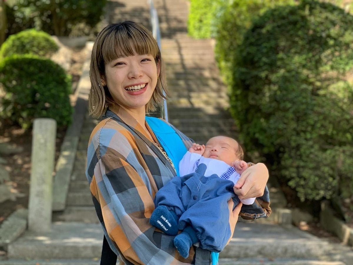 イラストレーター 角裕美さんの 赤ちゃんと一緒 初めてのおでかけ のおはなし マイナビニュース