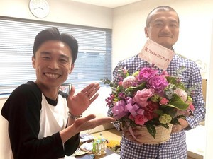 カミナリまなぶ、さらっと結婚発表! 松本人志「サプライズ下手やな～」