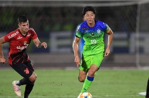 浦和 湘南からmf金子大毅を完全移籍で獲得 レッズの大きな力になれるよう マイナビニュース