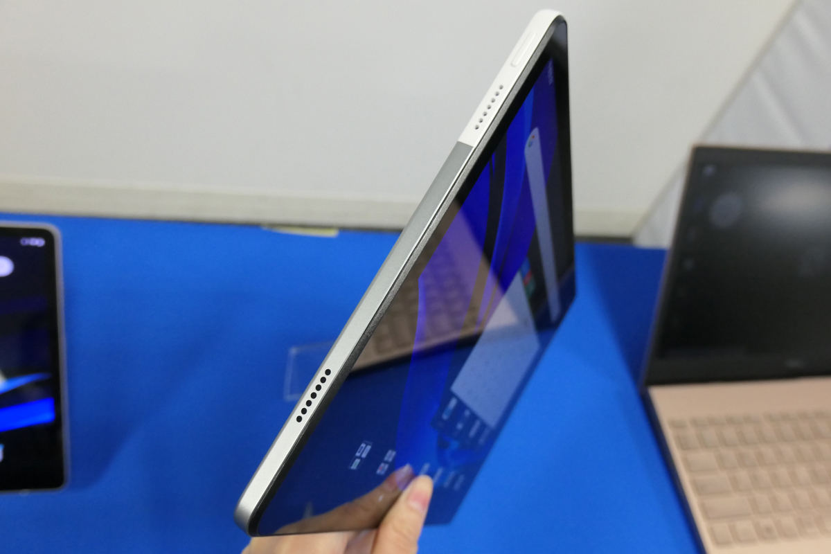 NEC、11型大画面で性能や音にこだわったAndroidタブレット「T11