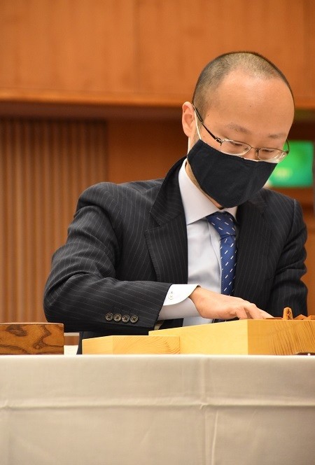 16日の朝日杯ではベスト４に進出するなど、今年も好調な渡辺名人（提供：日本将棋連盟）