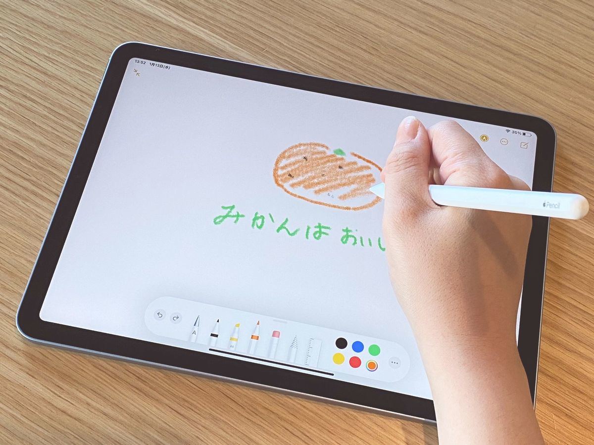 お絵かきのときだけサッと使える Ipadの下敷き エレコム Ipad用着脱式ペーパーライクフィルム レビュー マイナビニュース