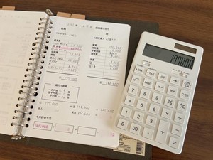 節約だけで年間100万円を貯金! 4人家族のママインスタグラマ―が実践する家計管理