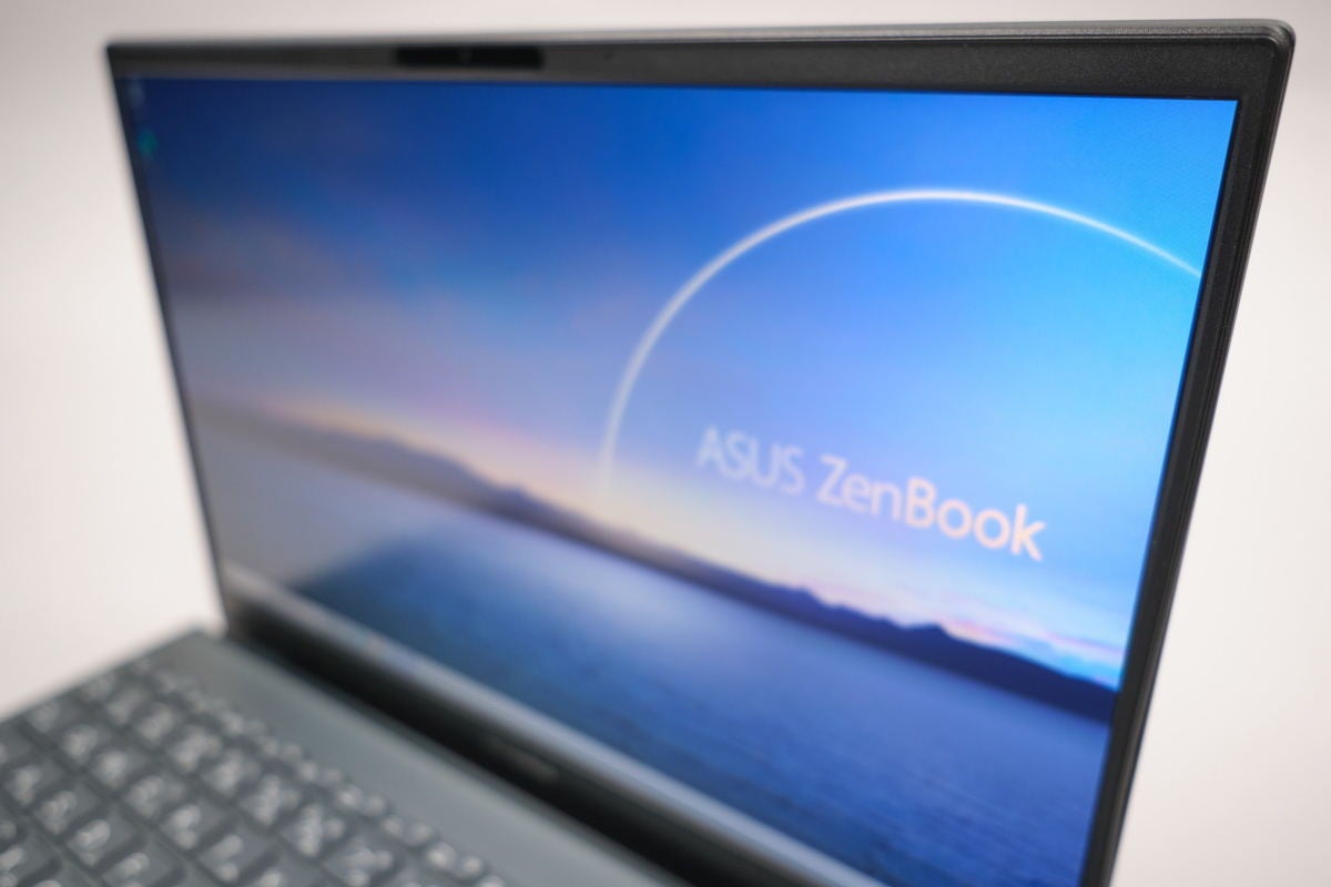 ASUS ZenBook 13」を試す - 第11世代Core搭載で軽量、ゲームも楽しめる