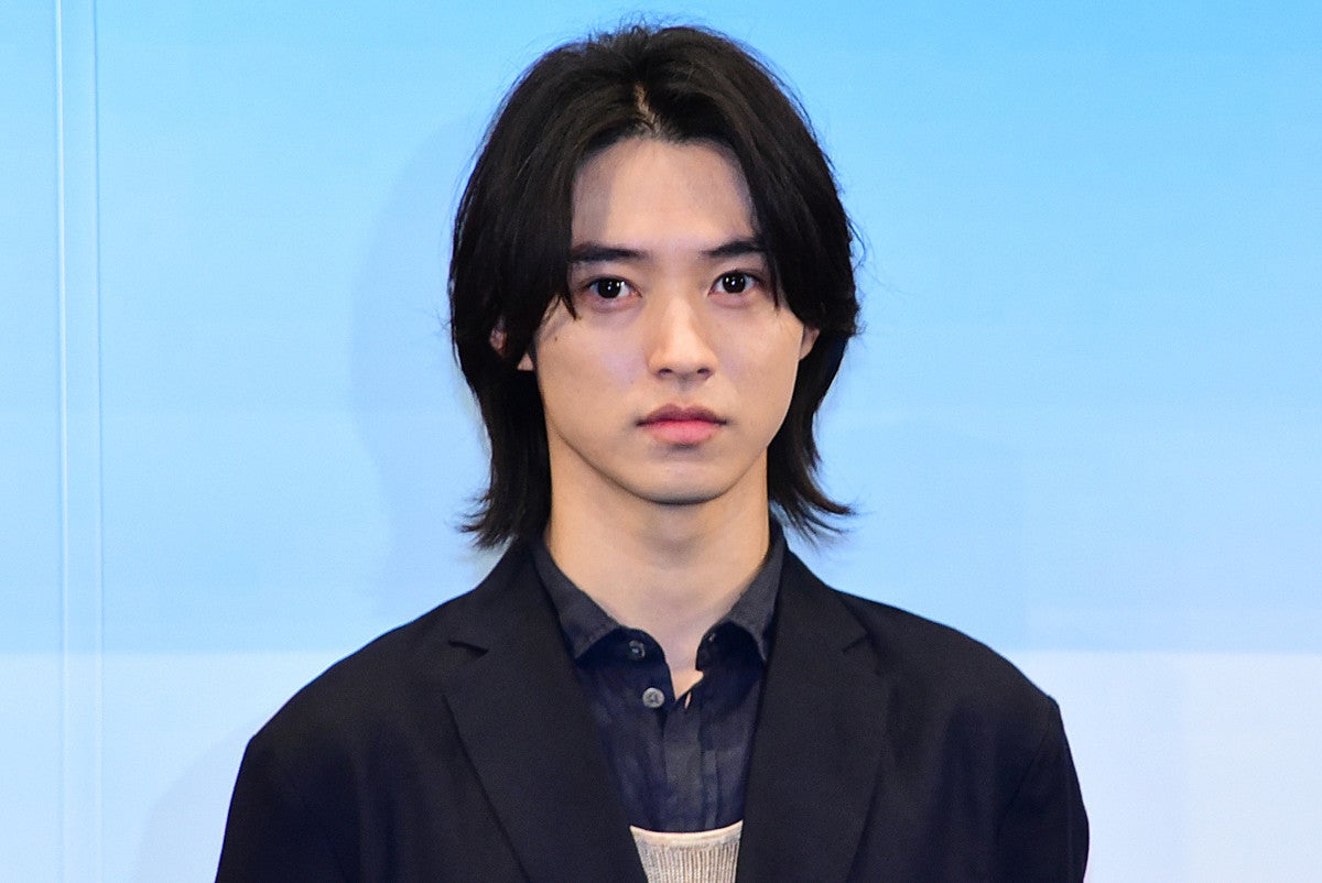 山崎賢人 映画 夏への扉 主演と聞いて驚き 季節に扉ってあるの マイナビニュース