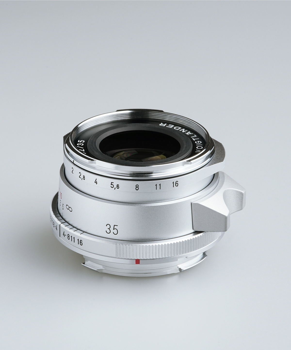 コシナ、クラシカルな外観の「ULTRON Vintage Line 35mm F2 Aspherical