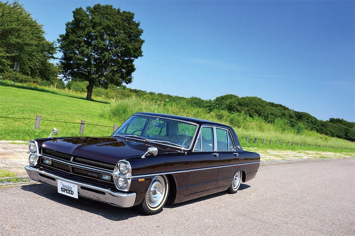 タテグロ その日本車としては得難いスタイルを日常的に走らせたい 1970年式 日産グロリア Vol 1 エンジンスワップでよみがえったクラシックビークルたち マイナビニュース