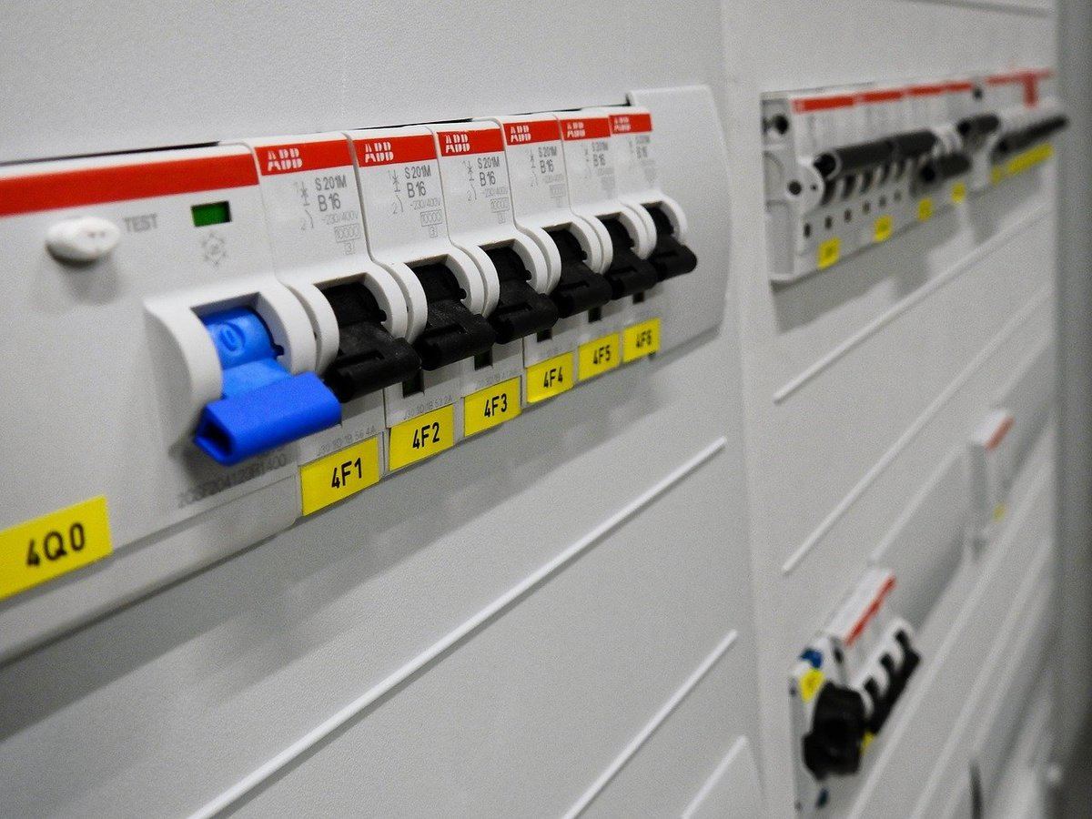 電気代計算方法が異なる電気会社に変えるメリット