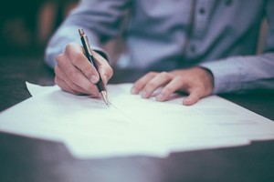 雲外蒼天の意味とは 使い方がわかる例文や類語も紹介 マイナビニュース 雲外蒼天の意味とは 使い方がわかる例文や類語も紹介 マイナビニュース