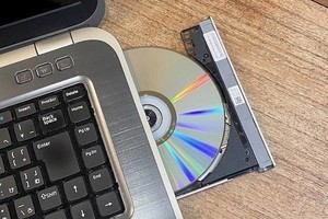 Windows 10でDVDやCDメディアにデータを書き込む方法