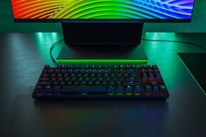 Razer、リニア オプティカルキースイッチ採用のテンキーレスキーボード