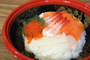 ファンが心配するほどコスパよし。はま寿司の新テイクアウト丼ぶりが美味い!