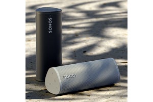 Sonos、置き場所に合わせて“いい音”に調整するポータブルスピーカー「Roam」