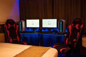 「ホテル京阪 淀屋橋」でゲームを楽しめるeスポーツルームの宿泊プラン