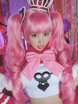 コスプレイヤーえなこが ワンピース ペローナのコスで美ヘソ くびれ披露 マイナビニュース