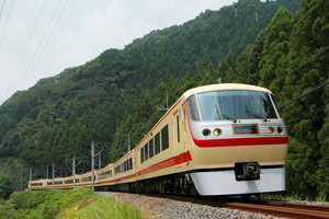 西武鉄道「レッドアロークラシック ラストランキャンペーン」実施