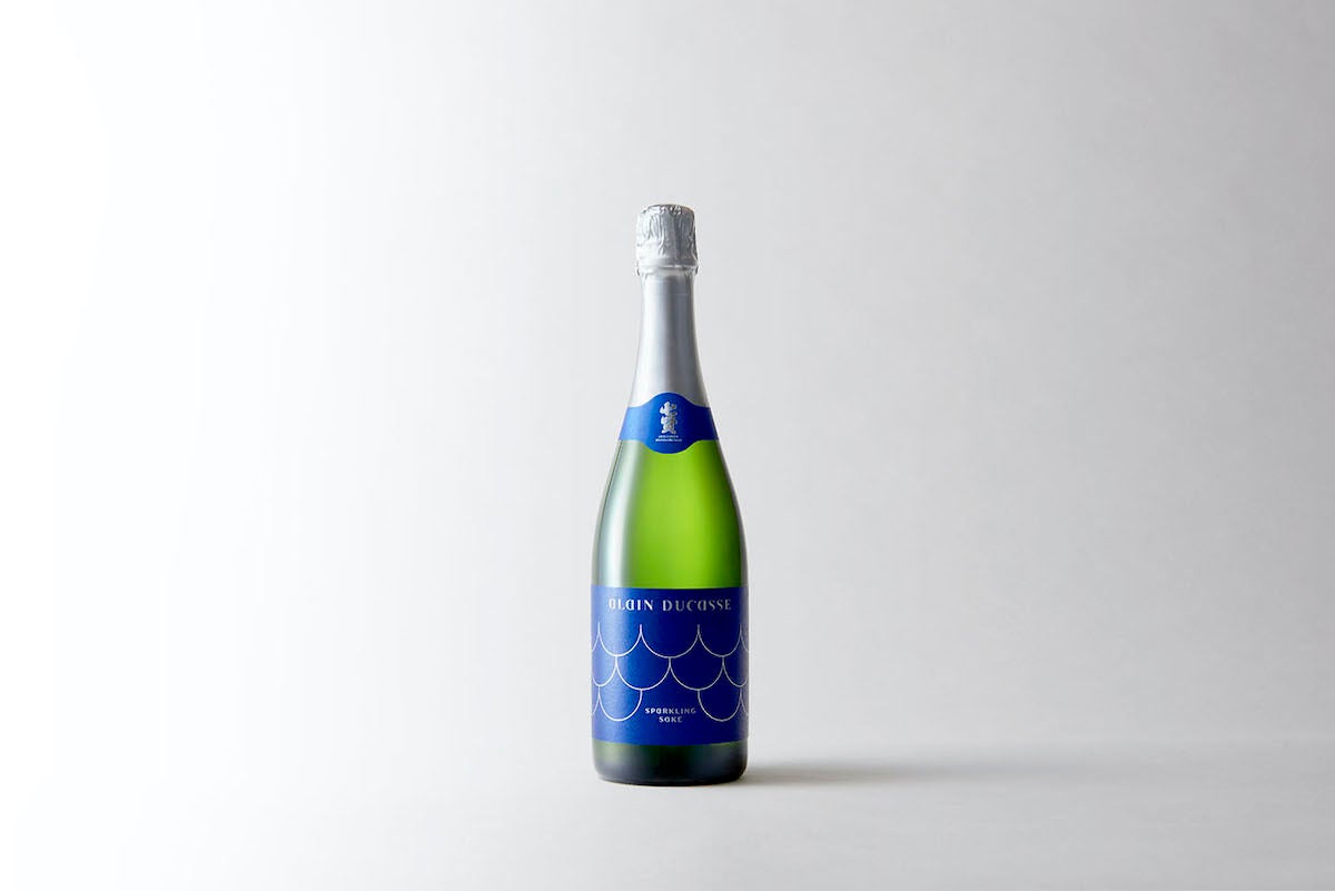 七賢」とフレンチ巨匠アラン・デュカスがスパークリング日本酒を共同開発 | マイナビニュース