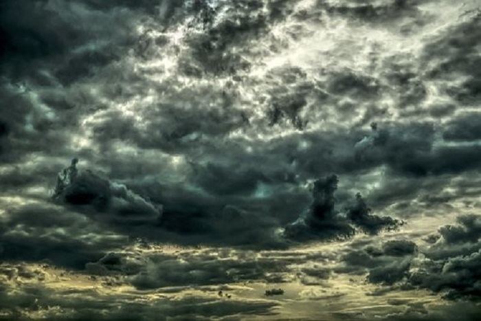 暗い雲