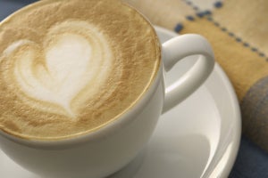カフェオレとカフェラテの違いは? コーヒー牛乳･カフェモカ･カプチーノは?
