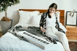 カシオ、音楽を気軽に楽しむコンパクト電子キーボード