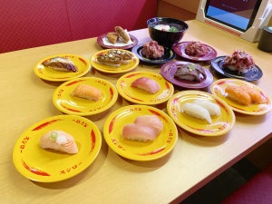 スシローで同時開催中の「100円ネタ」と「肉祭」を全部食べてみた! 