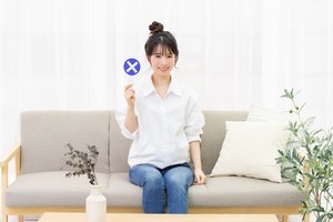 「にやける」は女性に対して使えない?! 正しい意味は【間違えやすい日本語】