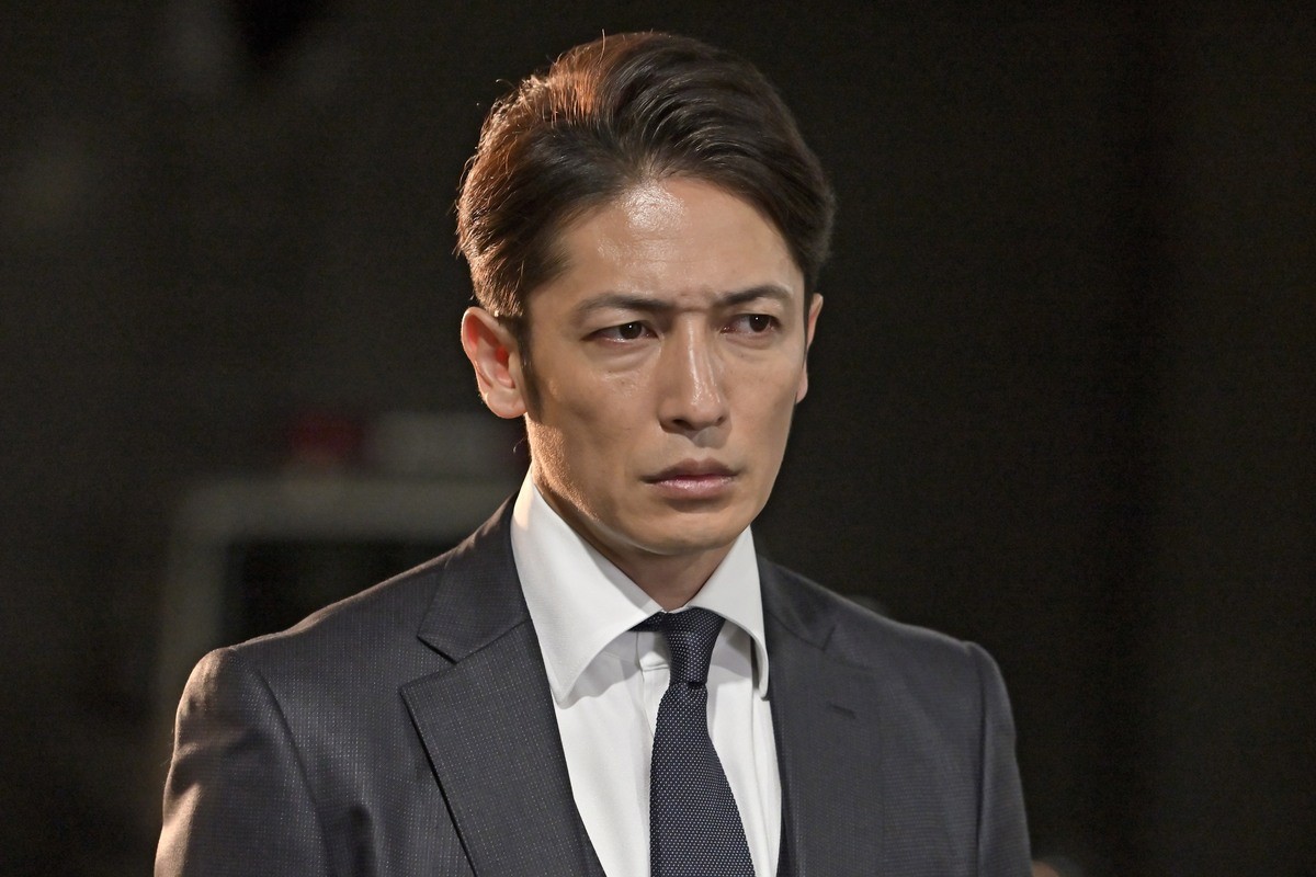 玉木宏 Vs 光石研 激しい頭脳戦 警視庁を揺るがす事件も 桜の塔 第3話 マイナビニュース