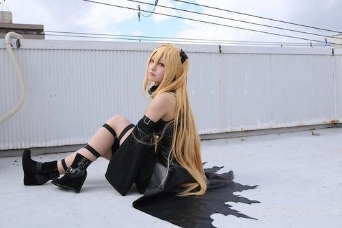 コスプレイヤー茉夏が Sao アリスのコスプレ披露 金髪キャラ好きマン マイナビニュース