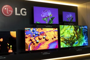 LG液晶テレビの“新基準”、量子ドット+ミニLED搭載「QNED」